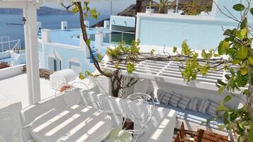 Apartment (Cave) | Terrace/patio