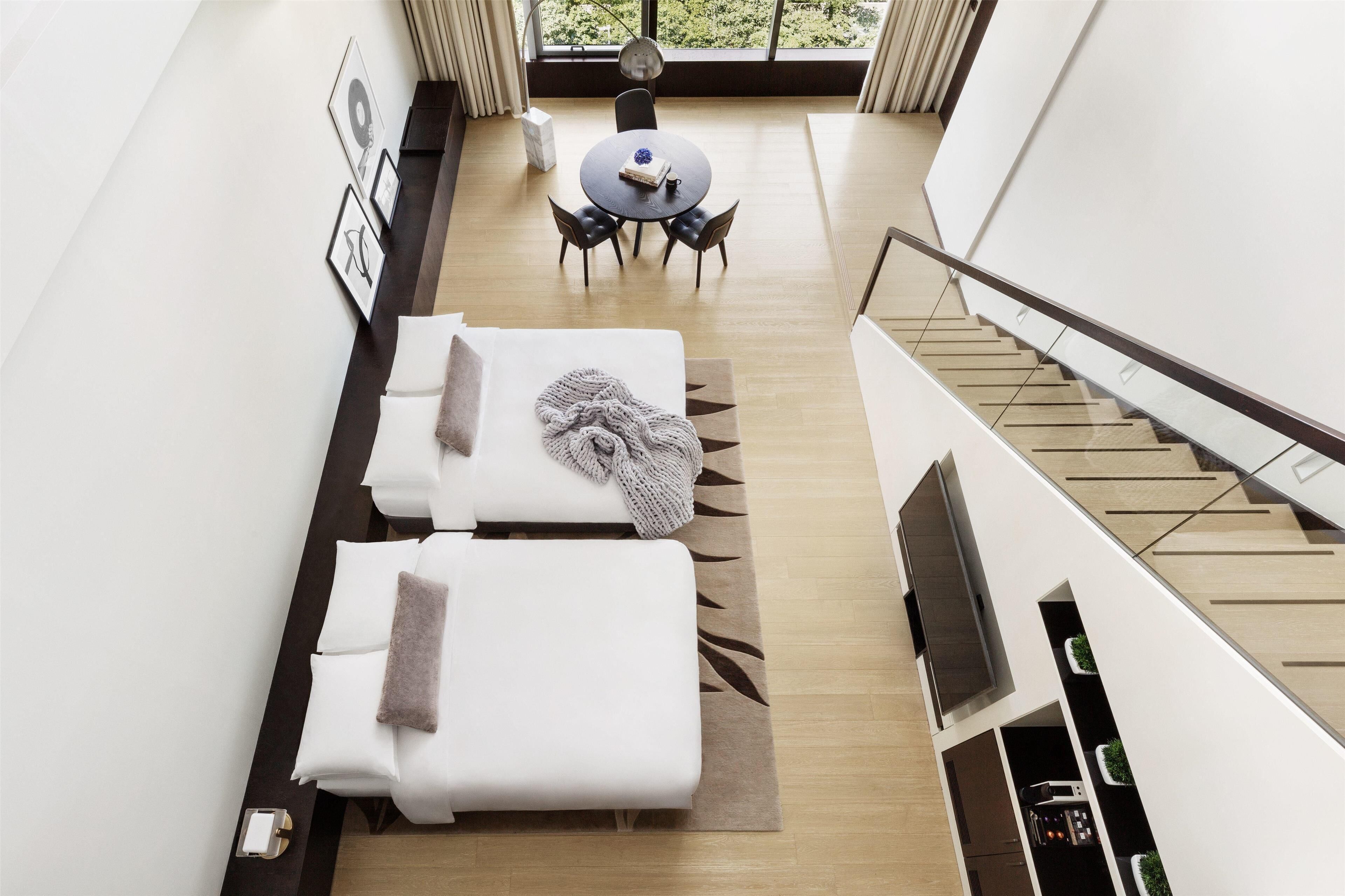 1 bedroom, premium bedding, down duvets, in-room safe