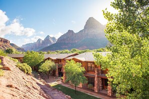 إطلالة من الشرفة