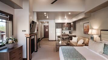 Chambre Double Premium pour 1 personne | Coin séjour | Télévision à écran plat de 37 pouces avec chaßnes par cùble, télévision