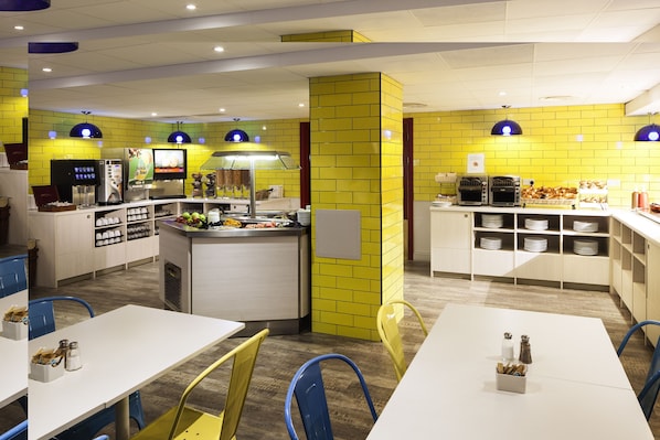 Daily to-go breakfast (GBP 5 per person)