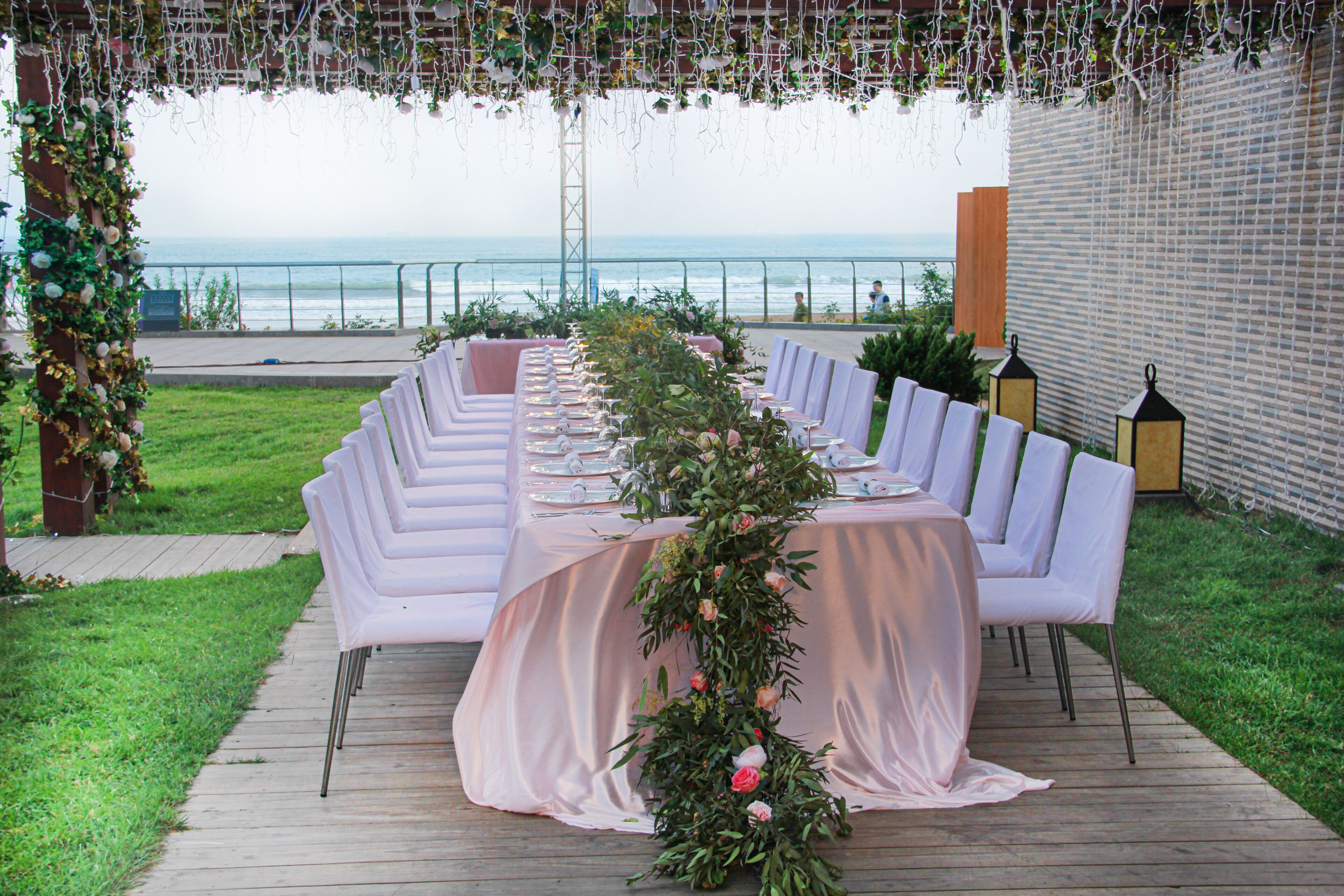 outdoor banquet area