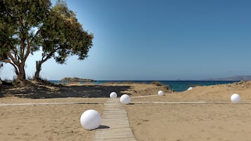 Cicada Suite Gym, Private Pool & Hot Tub, Sea Front | Exterior