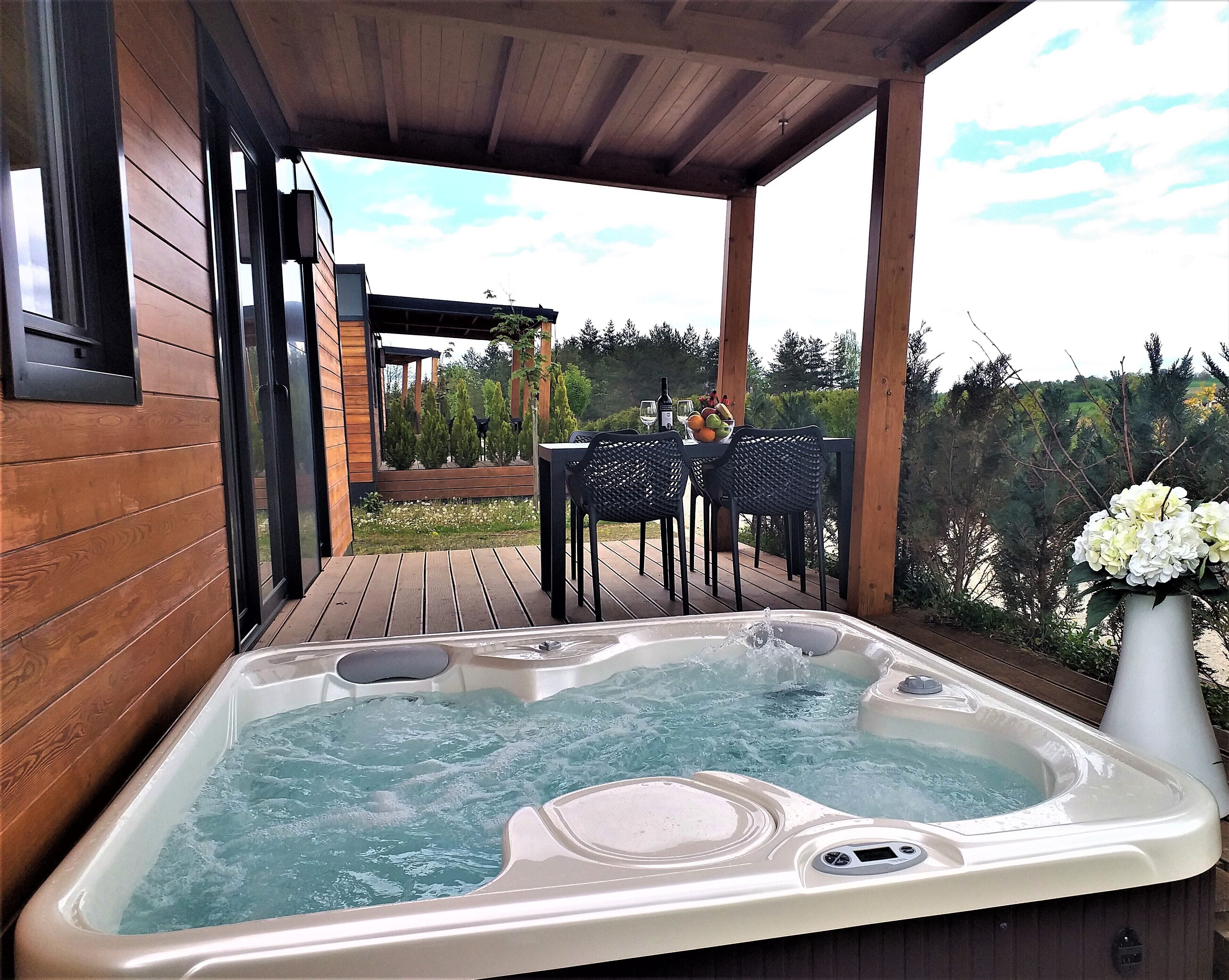 Exclusive Mobile Home | Living area | Table tennis