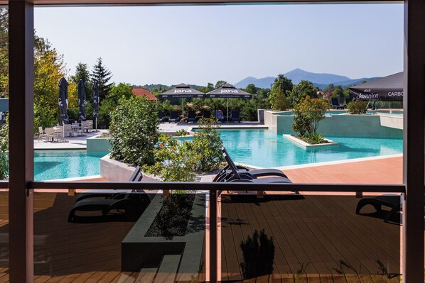 Premium Mobile Home | View from room