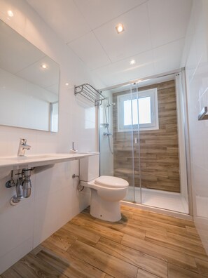 Economy-Apartment, Balkon | 1 Schlafzimmer, Babybetten, WLAN