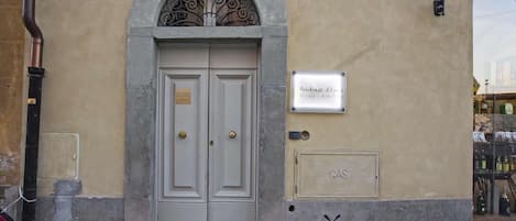 Entrada de la propiedad