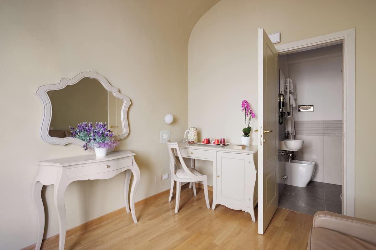 Suite | 1 Schlafzimmer, Minibar, Zimmersafe, individuell dekoriert