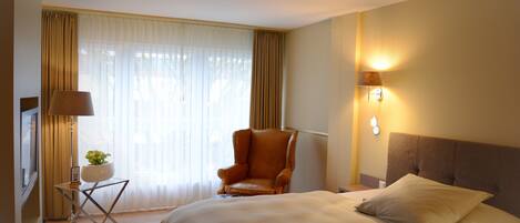 Ropa de cama de alta calidad, cubrecamas y colchones con efecto memoria