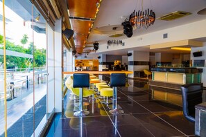 2 bars/lounges, poolside bar - The Residence Suites - Adults Only (Rhodes)