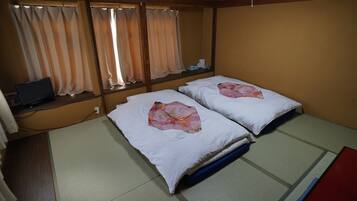 Japanese Room Without Bath, 2~3 People Use | In-room safe, free WiFi