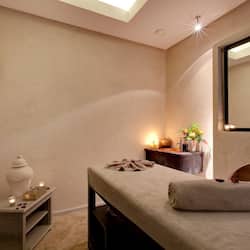 Phòng trị liệu đôi, trị liệu toàn thân, liệu pháp quấn ủ cơ thể