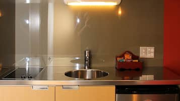 Fridge, microwave, coffee/tea maker, electric kettle