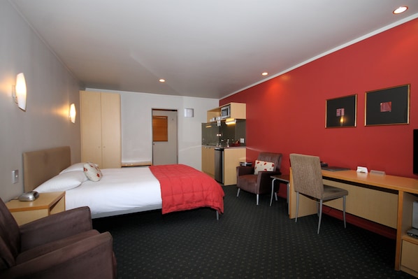 Blackout drapes, iron/ironing board, free WiFi, bed sheets