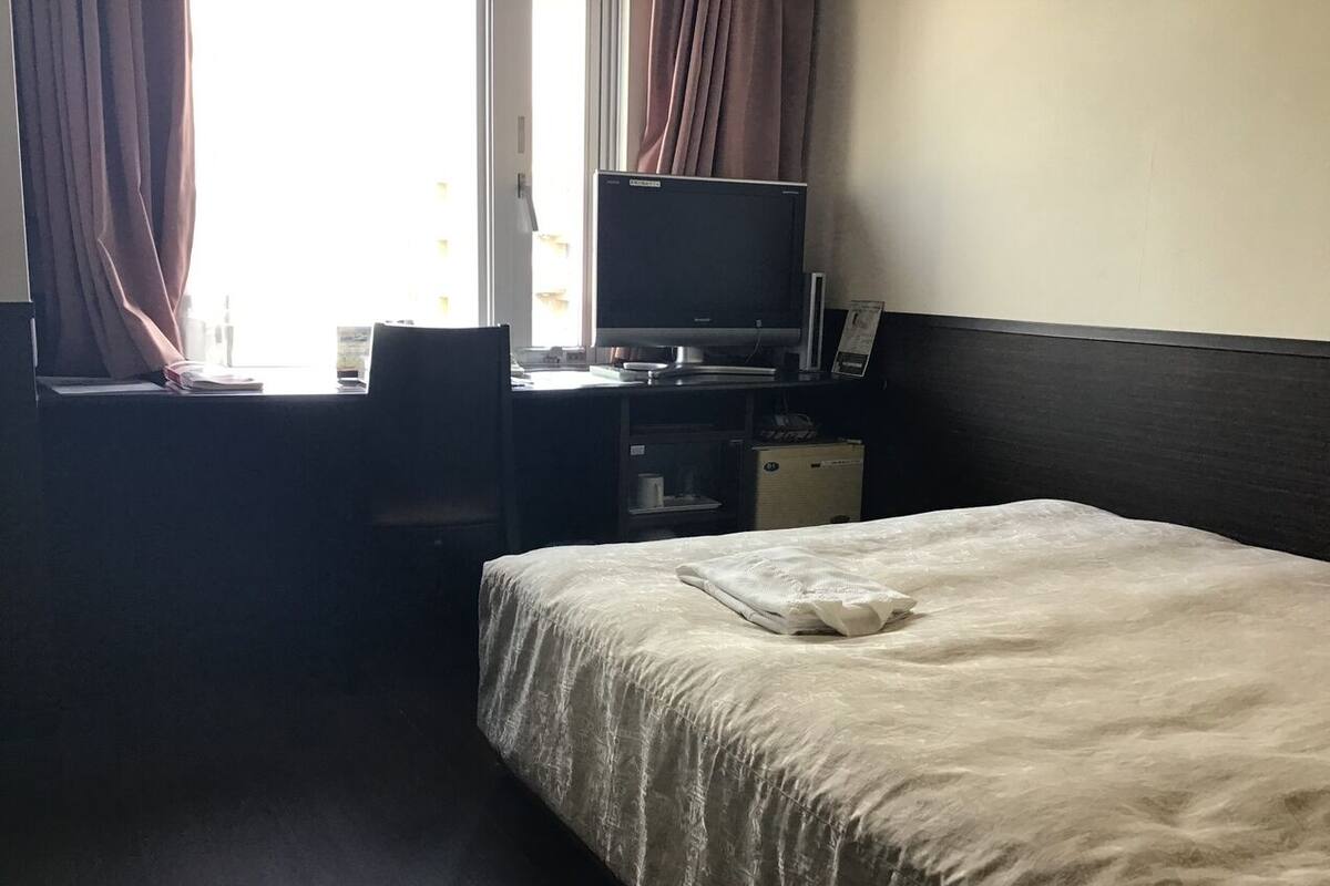 In-room safe, desk, blackout curtains, free WiFi