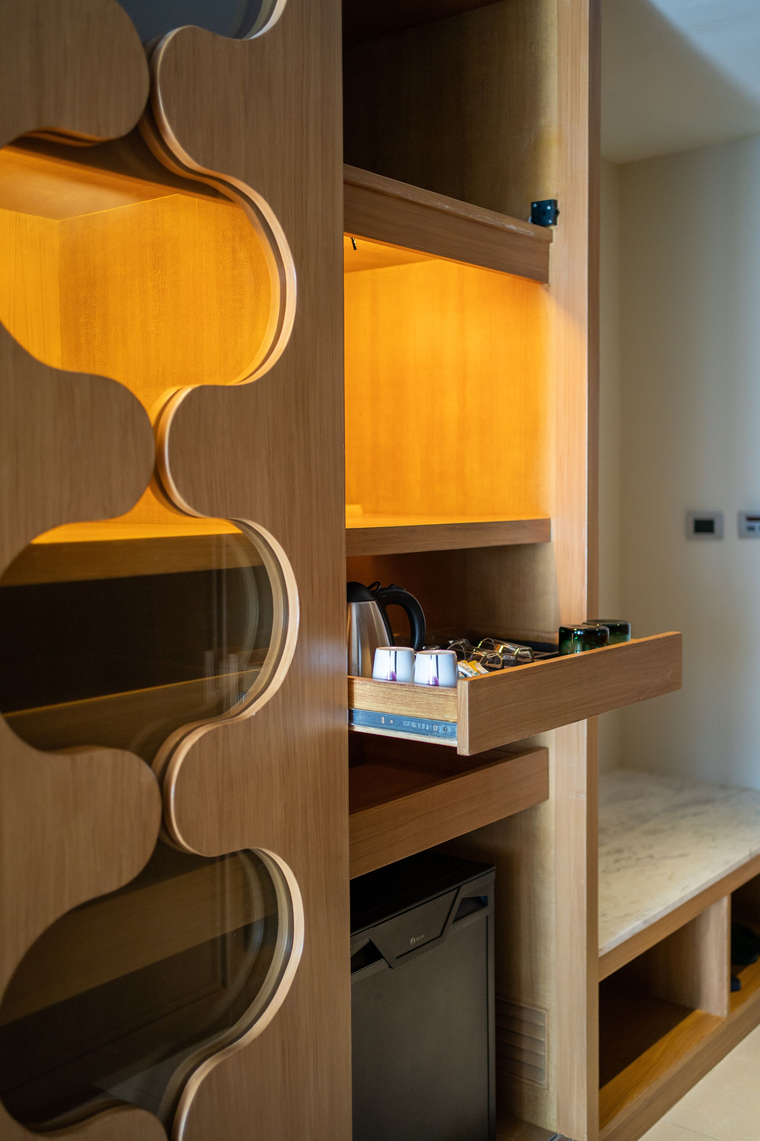 the senses suite with private jacuzzi- free minibar | room amenity