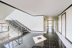 Hallway - Princess Park Hotel (Surat Thani)