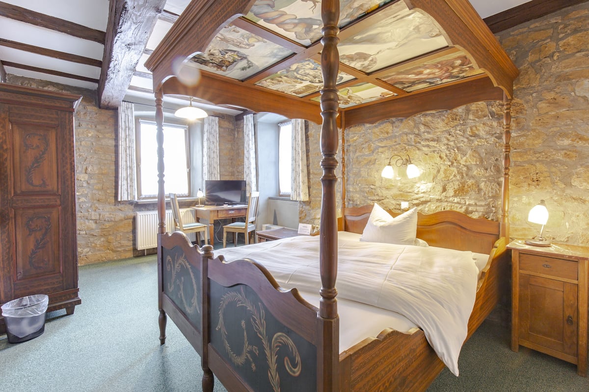 comfort double room | individually decorated, individually furnished, free wifi, bed sheets