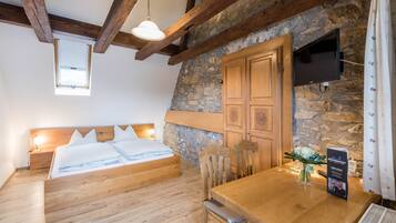 Standard-Doppelzimmer | Individuell dekoriert, individuell eingerichtet, kostenloses WLAN