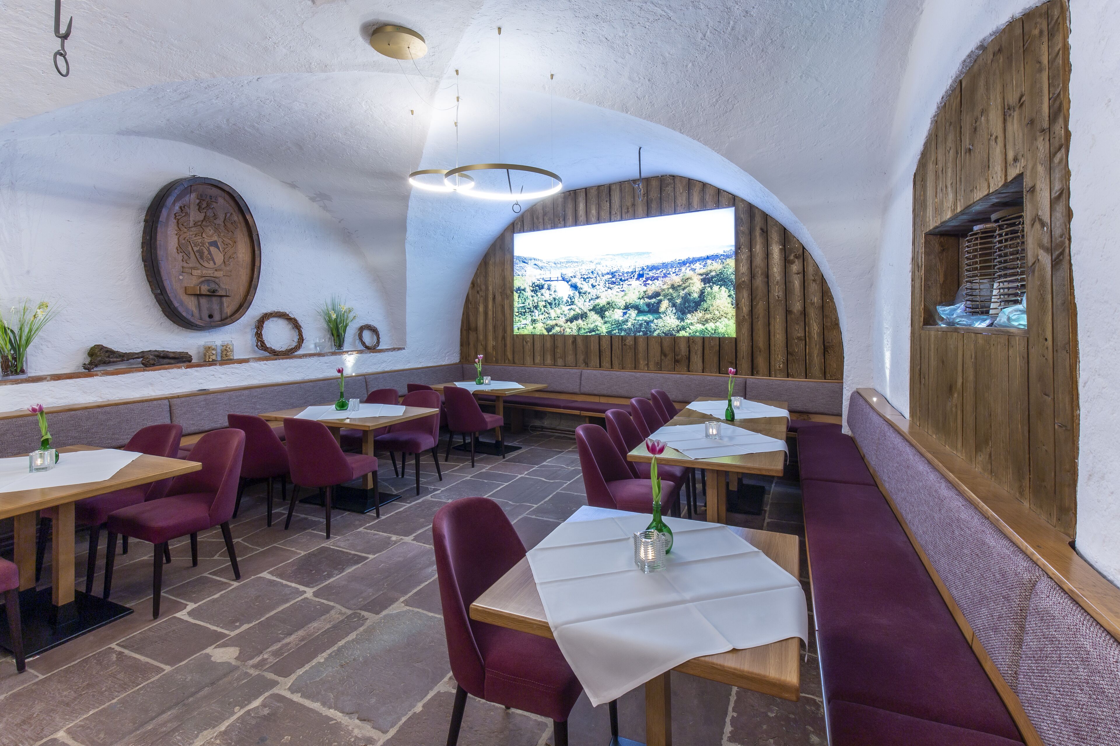 lunch and dinner served, german cuisine