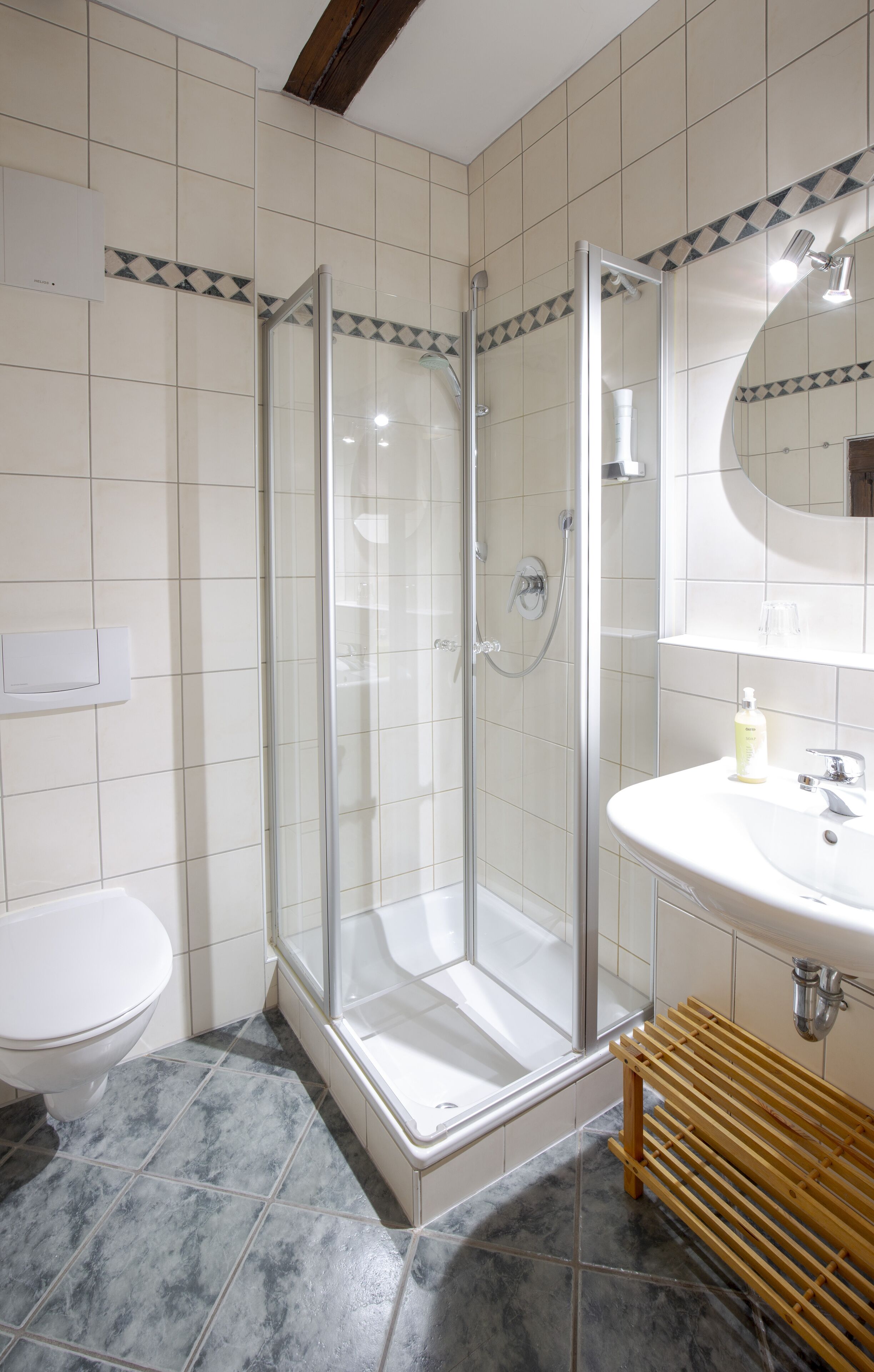 comfort double room | bathroom | shower, free toiletries, hair dryer, towels