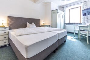 Standard-Doppelzimmer | Individuell dekoriert, individuell eingerichtet, kostenloses WLAN