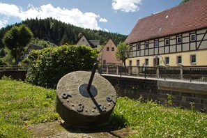 Garden - Hotel Garni Grundmühle (Bad Schandau)
