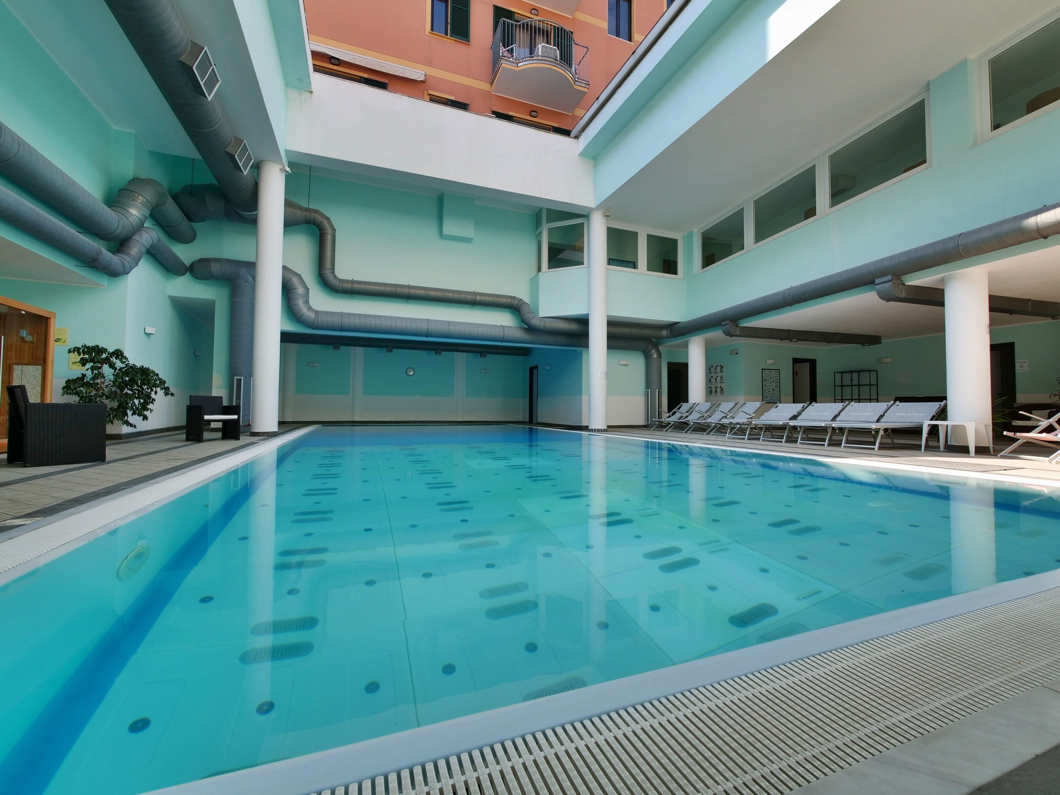indoor pool, pool loungers