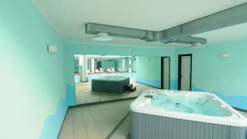 Indoor spa tub