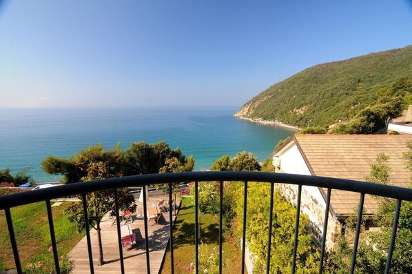 Property grounds - Hotel Mondial (Moneglia)