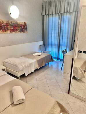 Basic Twin Room - Hotel Mondial (Moneglia)
