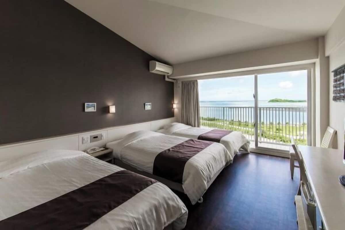 Blackout drapes, iron/ironing board, free WiFi, bed sheets