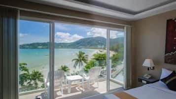 Free minibar items, in-room safe, desk, rollaway beds