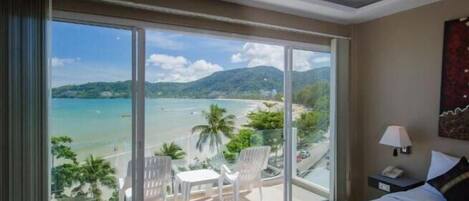 Free minibar items, in-room safe, desk, rollaway beds