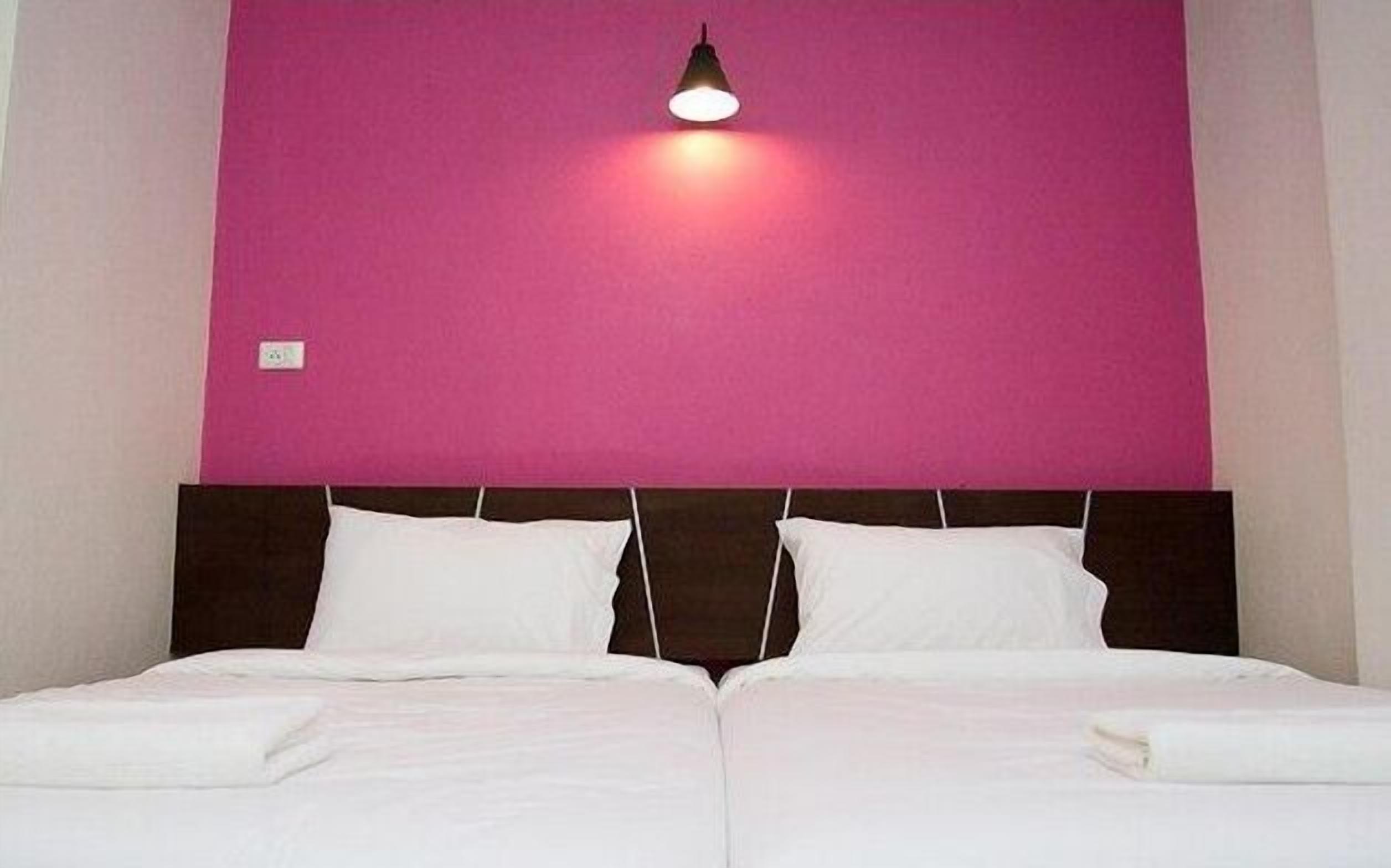 minibar, rollaway beds, free wifi, bed sheets