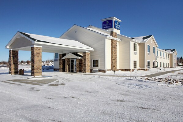 Exterior - Cobblestone Inn & Suites - Harvey (Harvey)