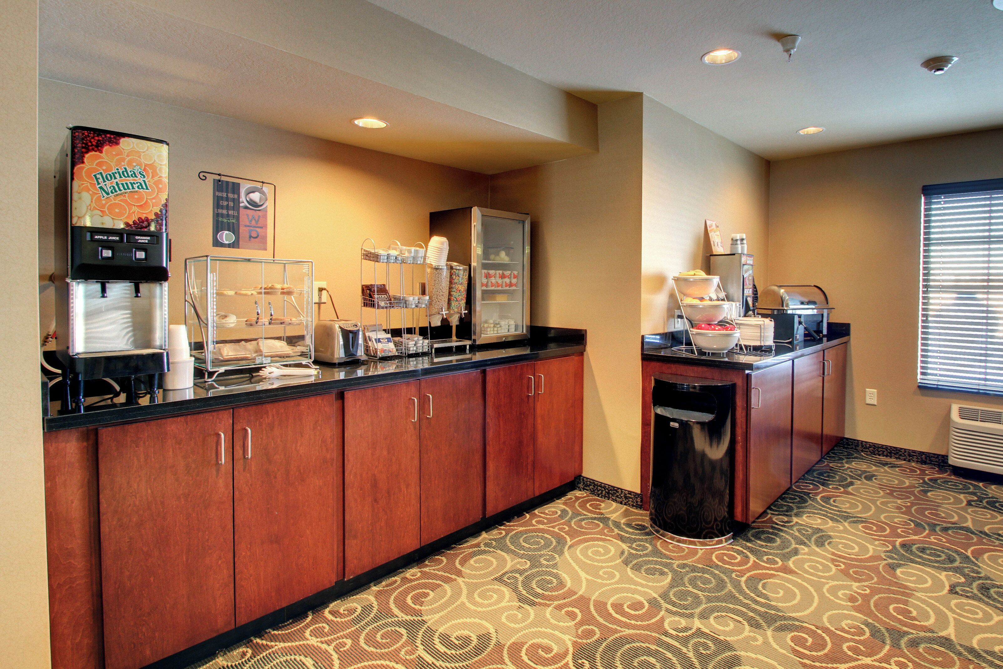 free daily self-service breakfast