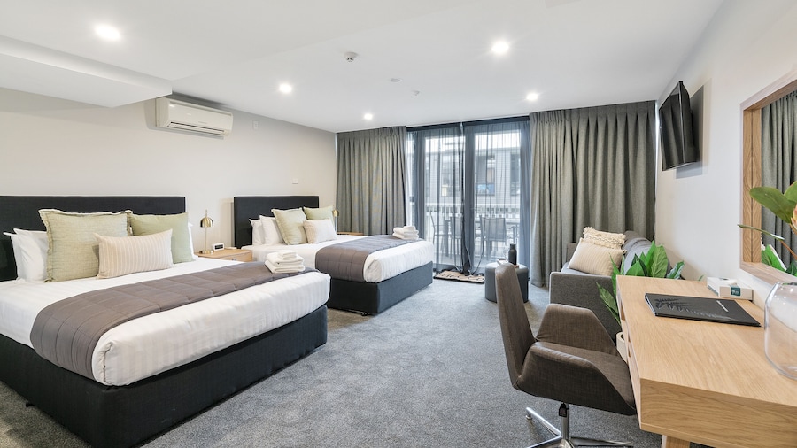 Southwark Hotel & Apartments