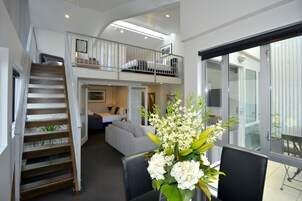 Televisión de pantalla plana