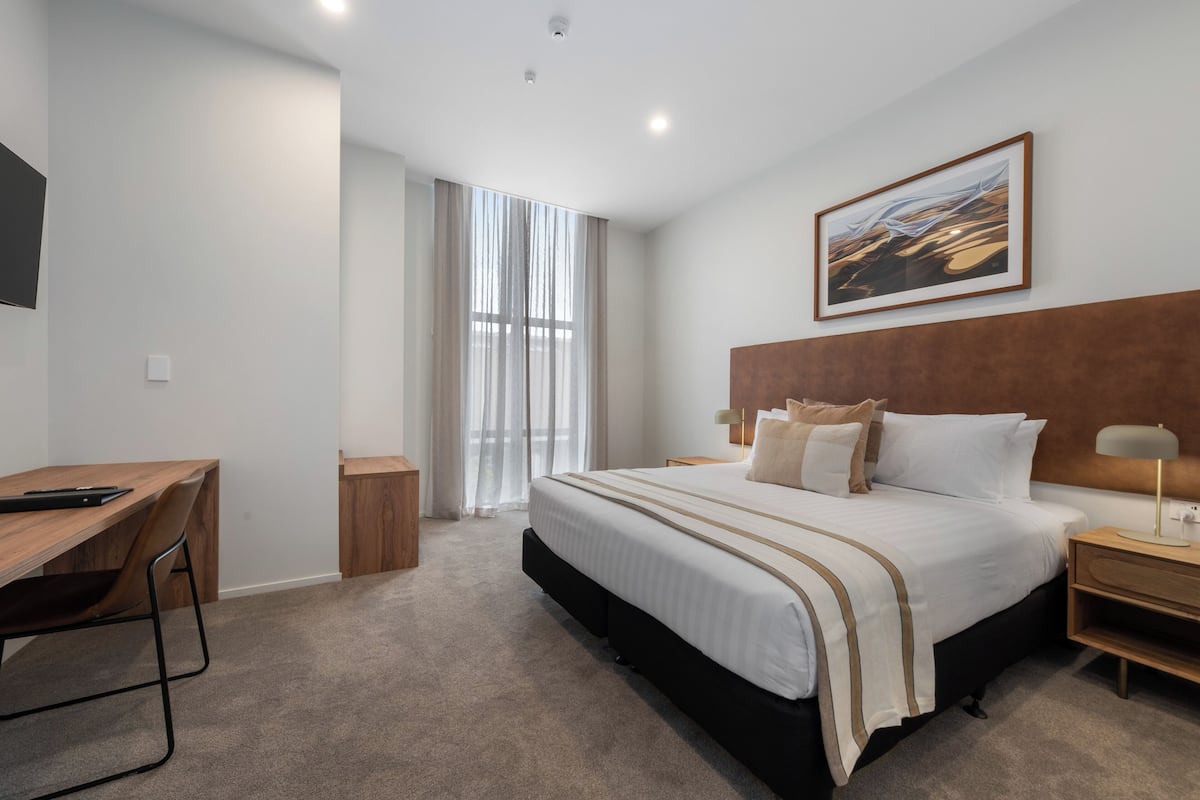Superior King Studio | 1 bedroom, individually decorated, individually furnished