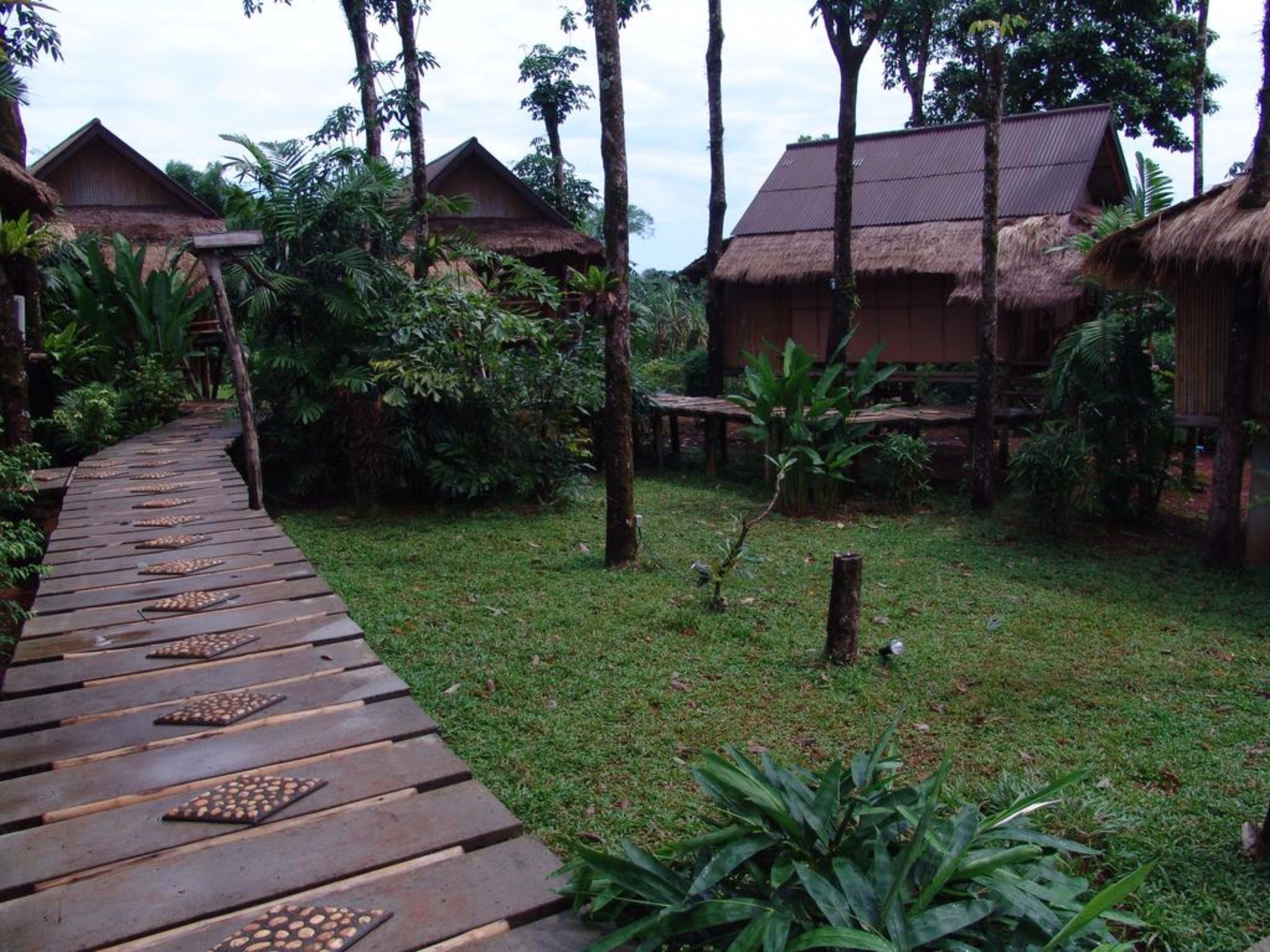 bungalow, sea view | in-room safe, free cots/infant beds, rollaway beds, free wifi