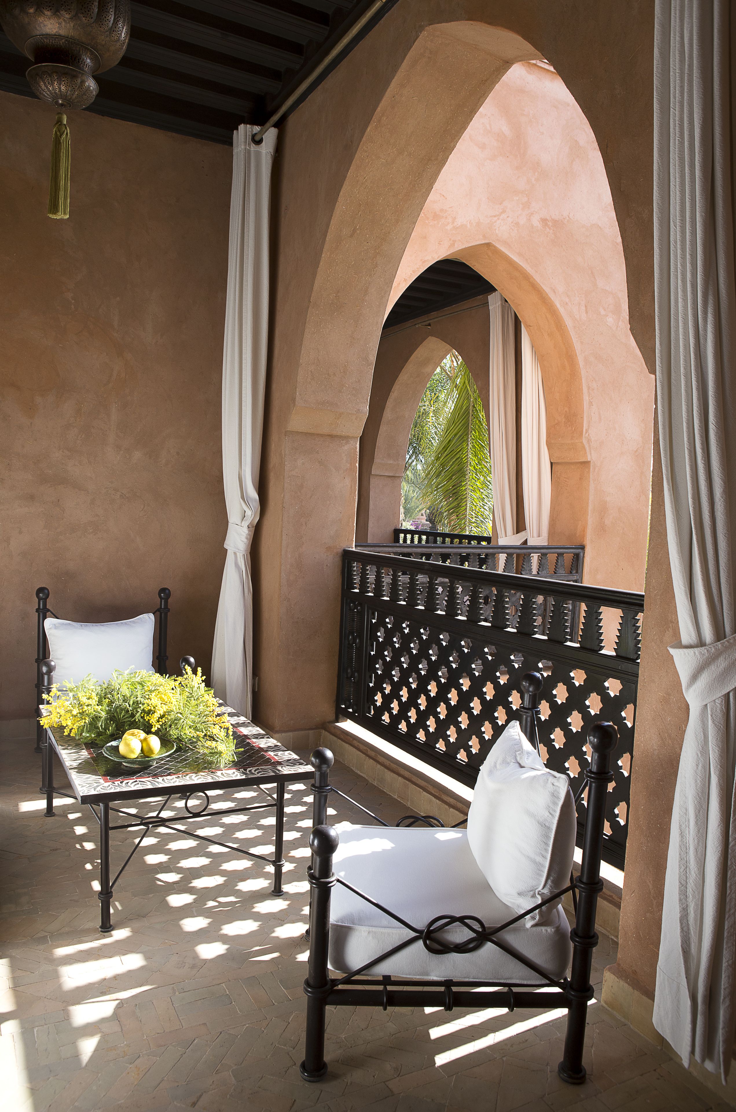 deluxe room | egyptian cotton sheets, premium bedding, down duvets, minibar