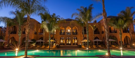 2 outdoor pools, pool umbrellas, sun loungers