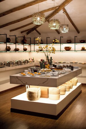 Free daily buffet breakfast  - Hotel de Sal Luna Salada (Uyuni)