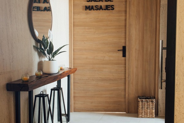 Salas de tratamientos para parejas, sauna, bañera de hidromasaje