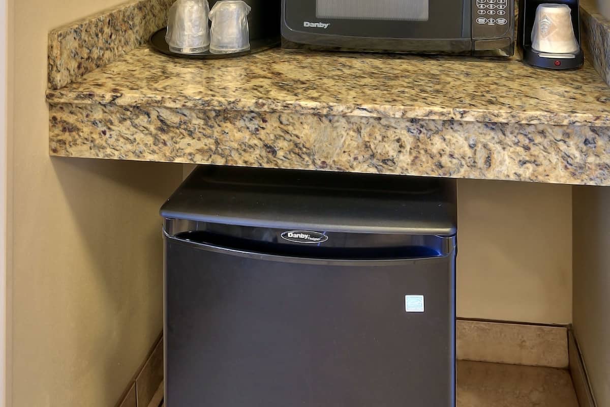 desk, iron/ironing board, free cots/infant beds, rollaway beds