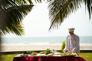 Café da manhã, almoço e jantar