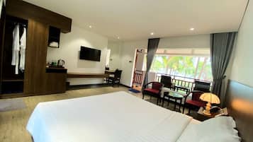 Minibar, in-room safe, desk, blackout curtains