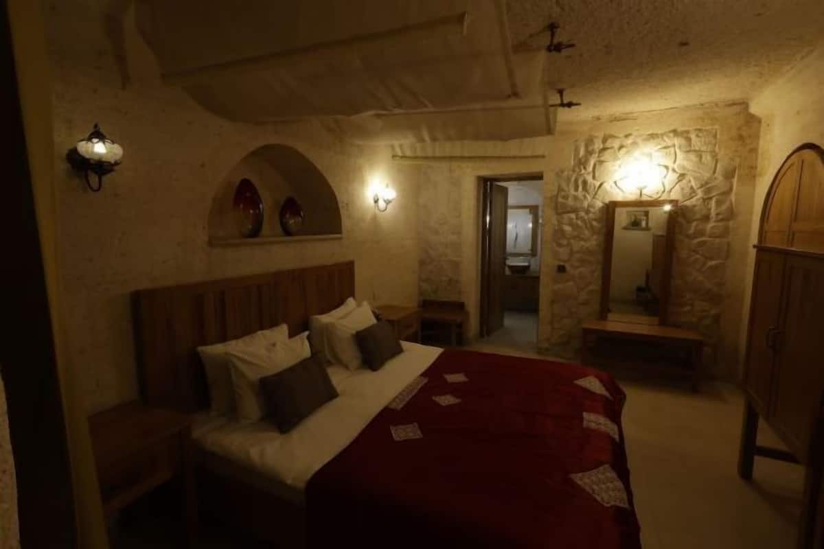 Premium bedding, minibar, in-room safe, individually decorated