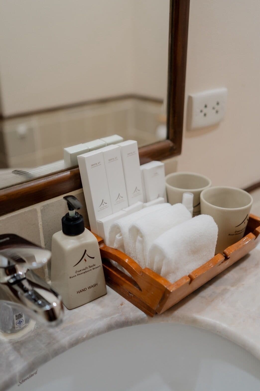 shower, free toiletries, hair dryer, slippers